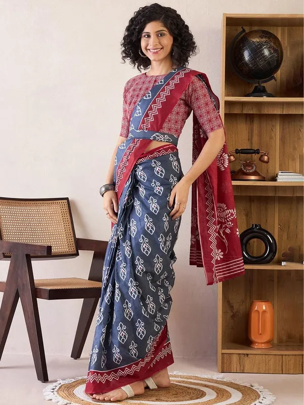 Blue_And_Maroon__Minute_Ready_To_Wear_Mul_Cotton_Digital_Printed_Saree_With_Pocket_For_Women_&_Girl'S
