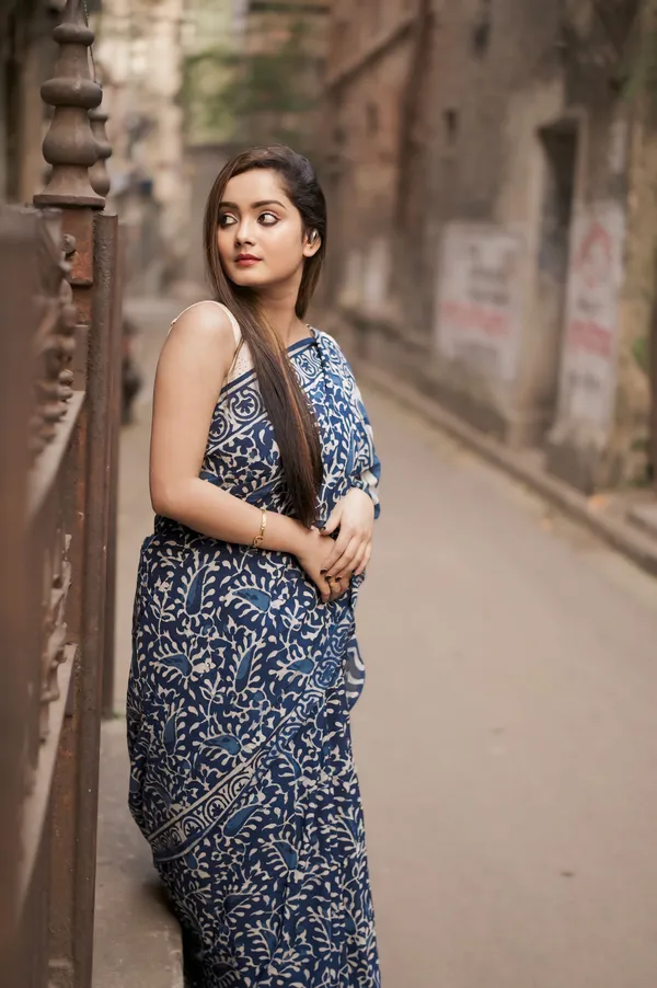 Blue_-Minute_Ready_To_Wear__Cotton_Saree_For_Women_&_Girl'S