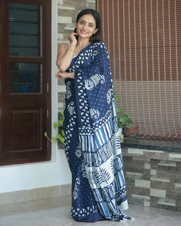 Blue_-Minute_Ready_To_Wear__Cotton_Saree_For_Women_&_Girl'S