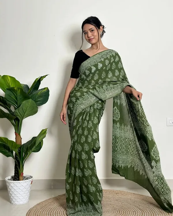 Dark_Green__Minute_Ready_To_Wear_Mul_Cotton_Digital_Printed_Saree_With_Pocket_For_Women_&_Girl'S