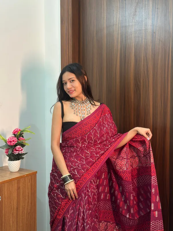 Dark_Pink__Minute_Ready_To_Wear_Mul_Cotton_Digital_Printed_Saree_With_Pocket_For_Women_&_Girl'S