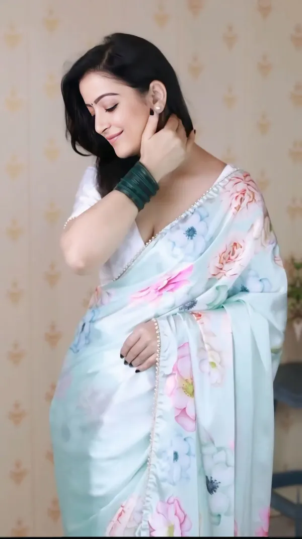 White__Minute_Ready_To_Wear_Digital_Printed_Crape_Silk_Saree_For_Women_&_Girl'S