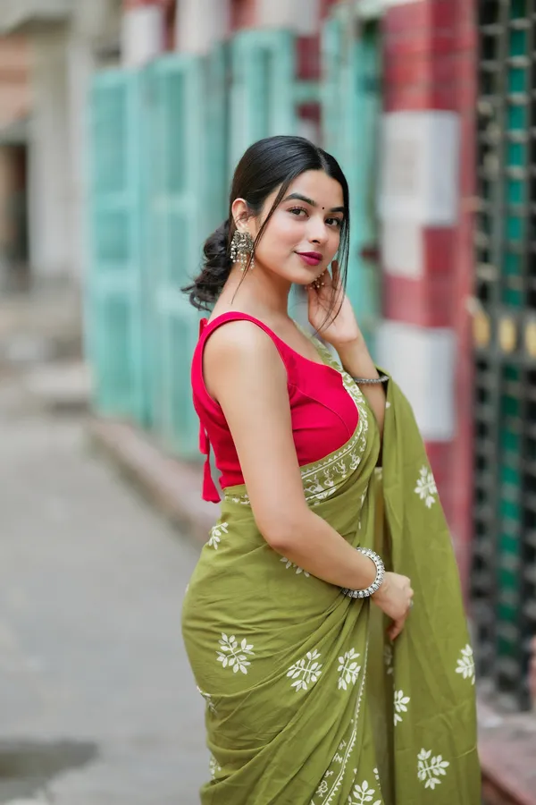 Green___Minute_Ready_To_Wear__Mul_Cotton_Digital_Printed_Saree_With_Pocket_For_Women_&_Girl'S