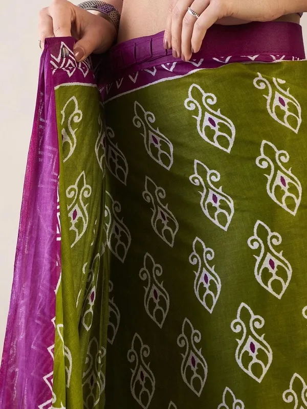Mahendi_And_Purple__Minute_Ready_To_Wear_Mul_Cotton_Digital_Printed_Saree_With_Pocket_For_Women_&_Girl'S