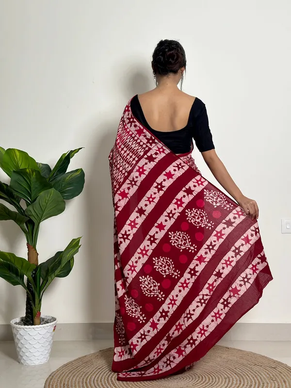 Maroon__Minute_Ready_To_Wear_Mul_Cotton_Digital_Printed_Saree_With_Pocket_For_Women_&_Girl'S