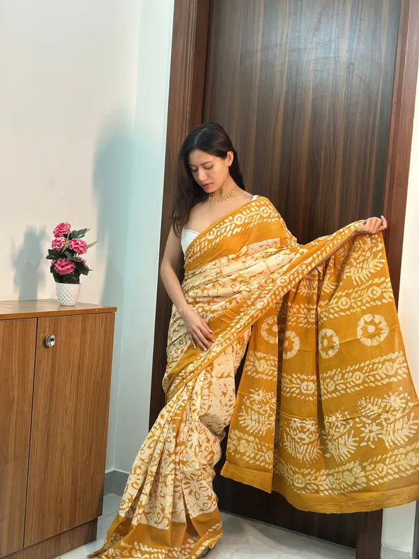 Mustard__Minute_Ready_To_Wear_Mul_Cotton_Digital_Printed_Saree_With_Pocket_For_Women_&_Girl'S