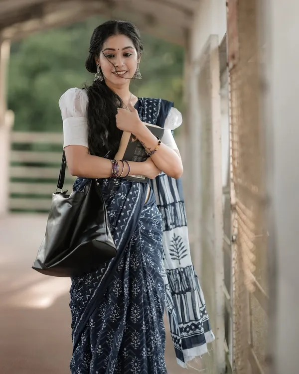 Navy_Blue_-Minute_Ready_To_Wear___Cotton_Saree___For_Women_&_Girl'S