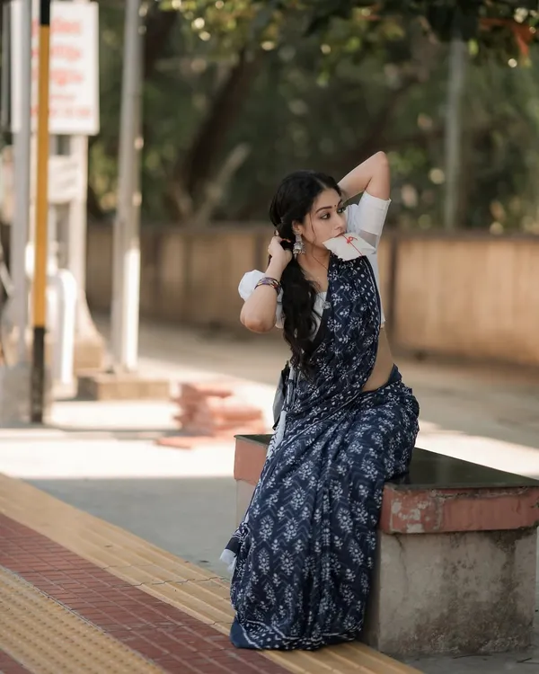 Navy_Blue_-Minute_Ready_To_Wear___Cotton_Saree___For_Women_&_Girl'S