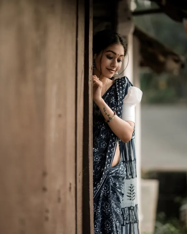 Navy_Blue_-Minute_Ready_To_Wear___Cotton_Saree___For_Women_&_Girl'S