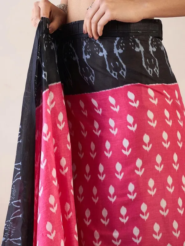 Pink_And_Black__Minute_Ready_To_Wear_Mul_Cotton_Digital_Printed_Saree_With_Pocket_For_Women_&_Girl'S
