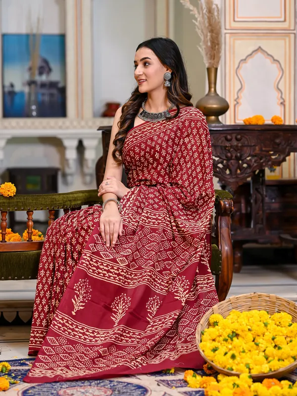 Red_-Minute_Ready_To_Wear_Cotton_Saree_For_Women_&_Girl'S