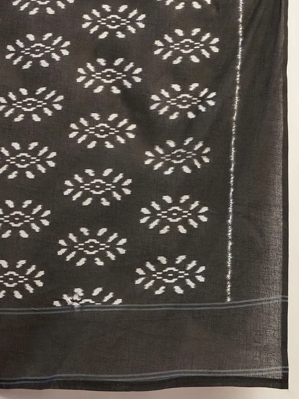 White_And_Black__Minute_Ready_To_Wear_Mul_Cotton_Digital_Printed_Saree_With_Pocket_For_Women_&_Girl'S