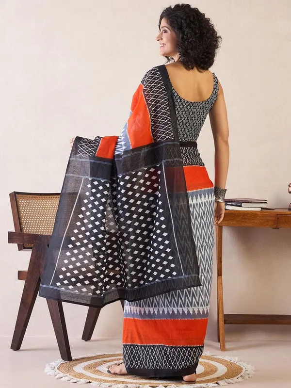 Black_And_White__Minute_Ready_To_Wear_Mul_Cotton_Digital_Printed_Saree_With_Pocket_For_Women_&_Girl'S
