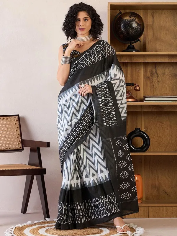 White_And_Black__Minute_Ready_To_Wear_Mul_Cotton_Digital_Printed_Saree_With_Pocket_For_Women_&_Girl'S