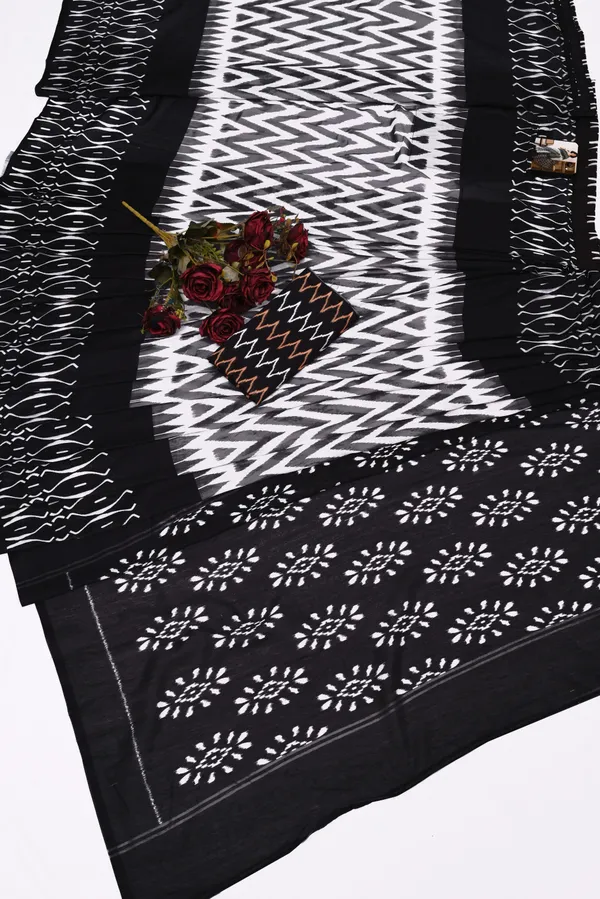 White_And_Black__Minute_Ready_To_Wear_Mul_Cotton_Digital_Printed_Saree_With_Pocket_For_Women_&_Girl'S