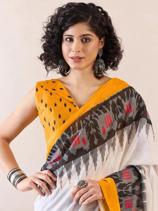 White_And_Mustard__Minute_Ready_To_Wear_Mul_Cotton_Digital_Printed_Saree_With_Pocket_For_Women_&_Girl'S