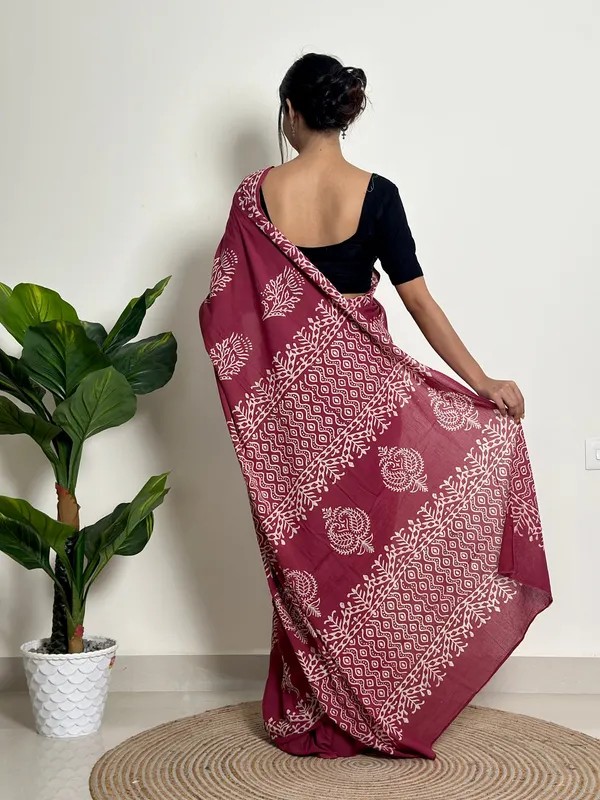 Wine__Minute_Ready_To_Wear_Mul_Cotton_Digital_Printed_Saree_With_Pocket_For_Women_&_Girl'S