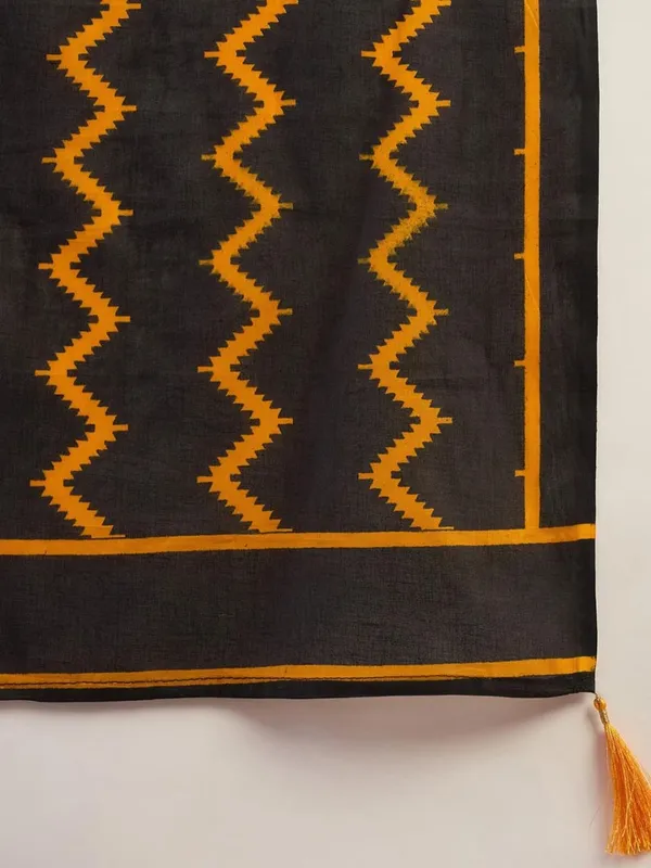 Yellow_And_Black__Minute_Ready_To_Wear_Mul_Cotton_Digital_Printed_Saree_With_Pocket_For_Women_&_Girl'S
