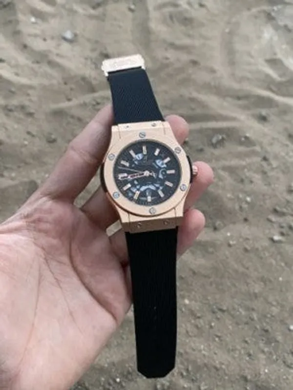 Hublot_Leather_Gold