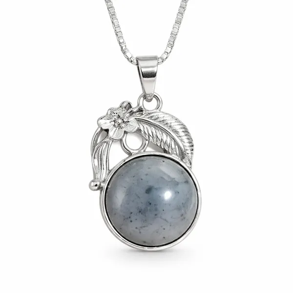 Labradorite_Crystal_Round_Pendant_For_Unisex