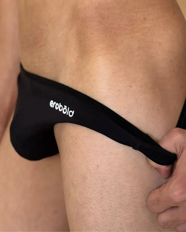 the-hold-me-brief-black