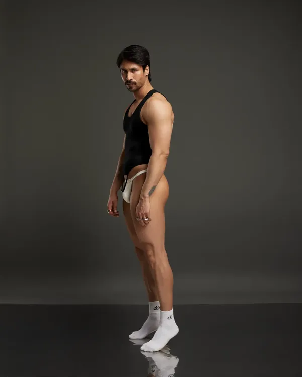 Sculpt_Tank_Bodysuit_Black_Under_Support_Fit
