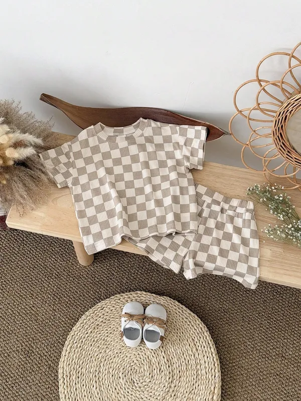Baby_&_Toddler_Beige_Checkered_T-Shirt_&_Shorts_Co-Ord_Set_|_Unisex_Casual_Outfit