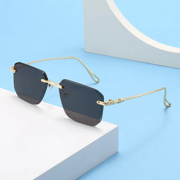 Black_And_Gold_Plastic_And_Metal_Sunglasses_For_Unisex