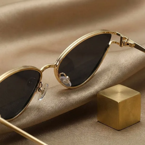 Multicolor_Plastic_Sunglasses_For_Women