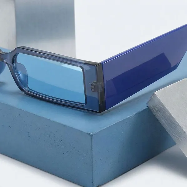 Blue_Plastic_Sunglasses_For_Unisex
