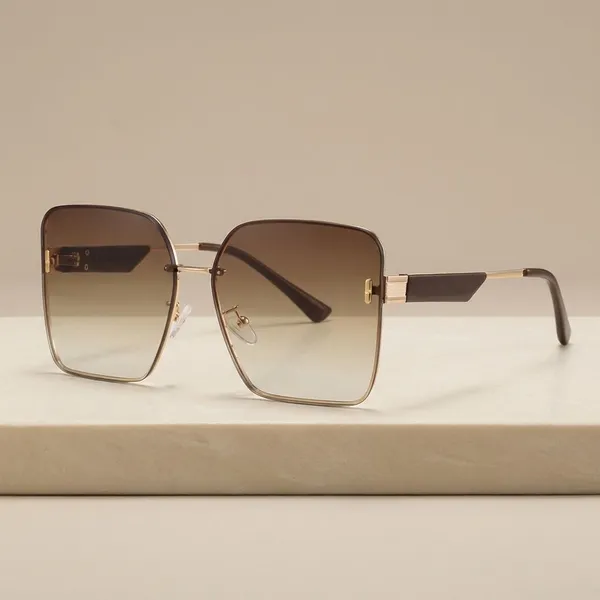 Multicolor_Plastic_And_Metal_Sunglasses_For_Women