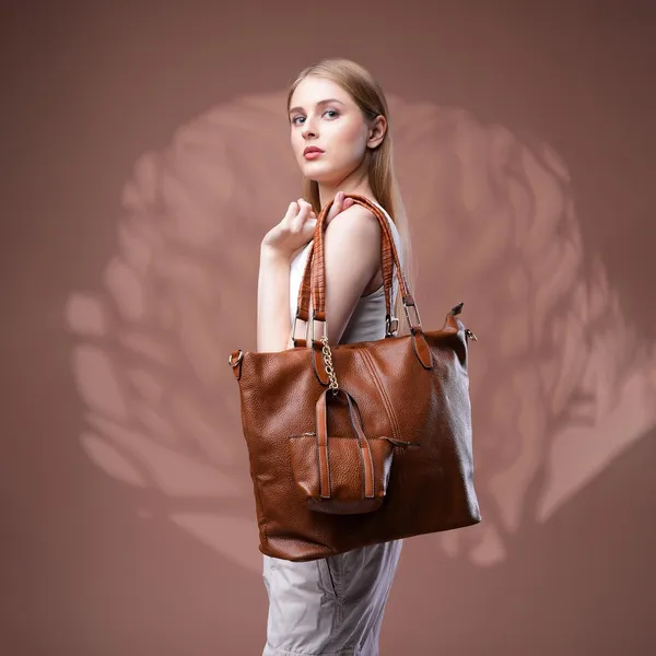 Brown_Duocharm_Trapezoid_Tote_Bag_Spacious_Shoulder_Handbag_Mini_For_Women