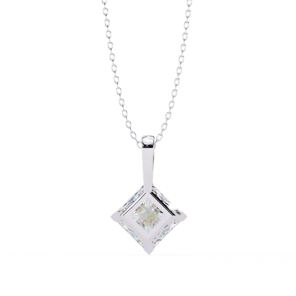Silver_92.5_Silver_Solitaire_Pendant_Necklace_For_Women