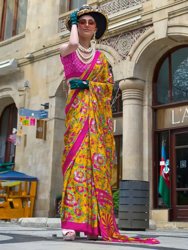 Women's_Crepe_Yellow_Printed_Designer_Saree_With_Blouse_Piece