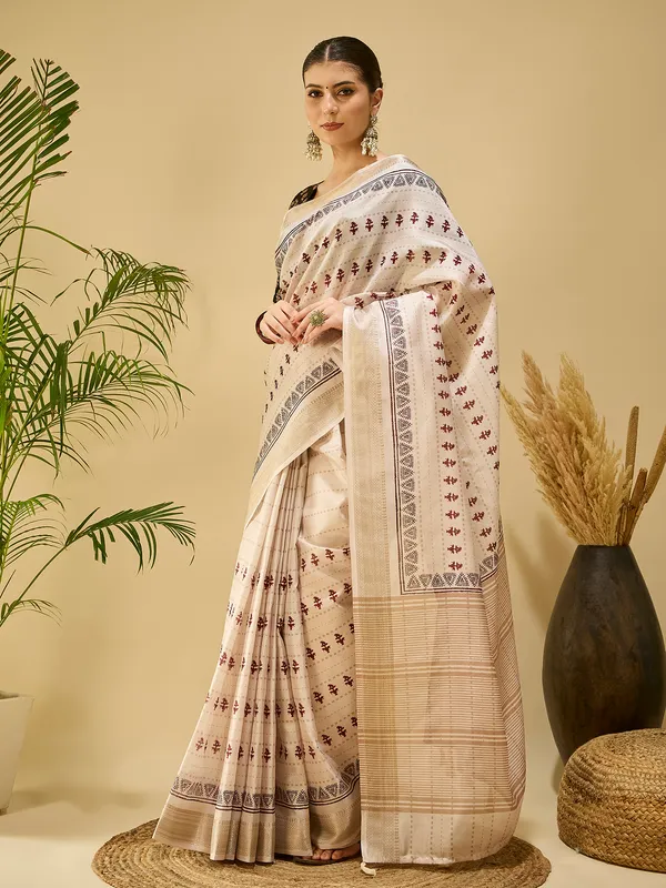 Women's_Silk_Blend_Beige_Printed_Designer_Saree_With_Blouse_Piece