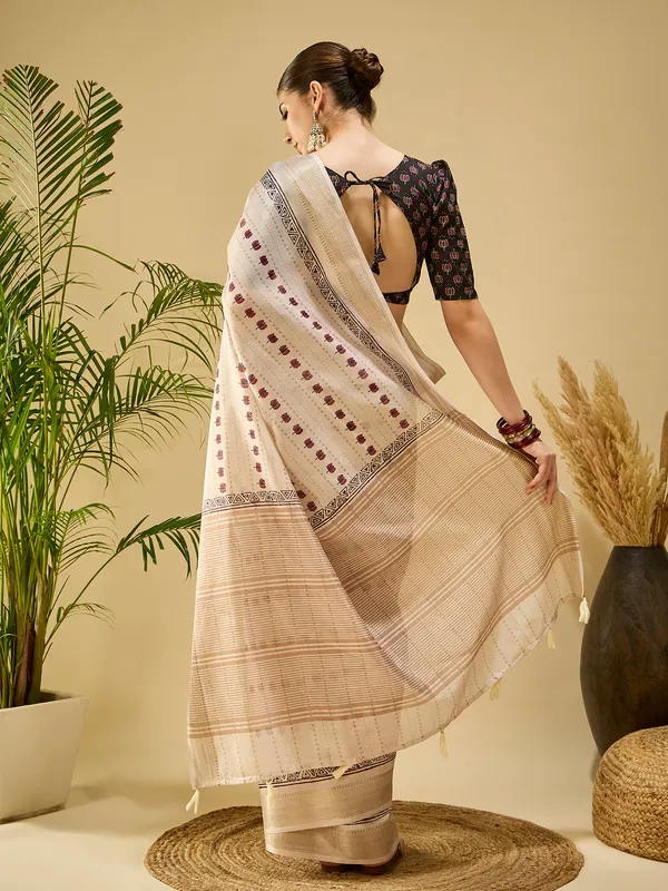 Women's_Silk_Blend_Beige_Printed_Designer_Saree_With_Blouse_Piece