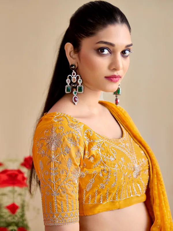 Women's_Georgette_Yellow_Embroidered_Designer_Saree_With_Blouse_Piece