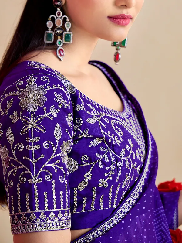 Women's_Georgette_Lavender_Embroidered_Designer_Saree_With_Blouse_Piece