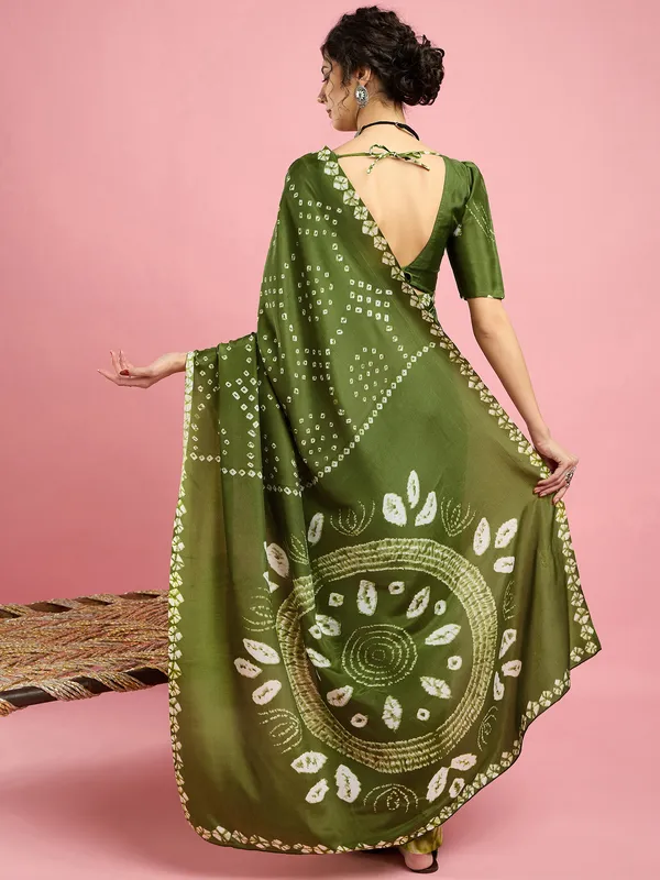 Women's_Crepe_Olive_Printed_Designer_Saree_With_Blouse_Piece