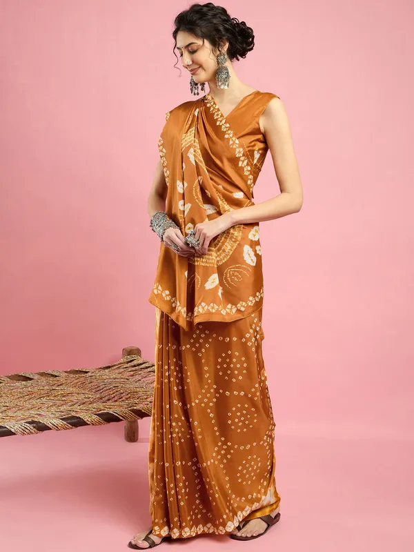 Women's_Crepe_Mustard_Printed_Designer_Saree_With_Blouse_Piece