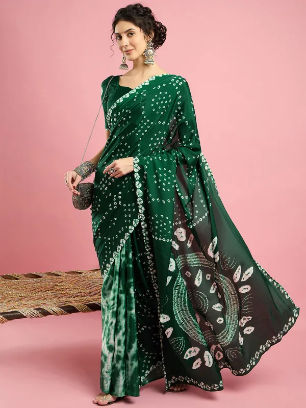 Women's_Crepe_Green_Printed_Designer_Saree_With_Blouse_Piece