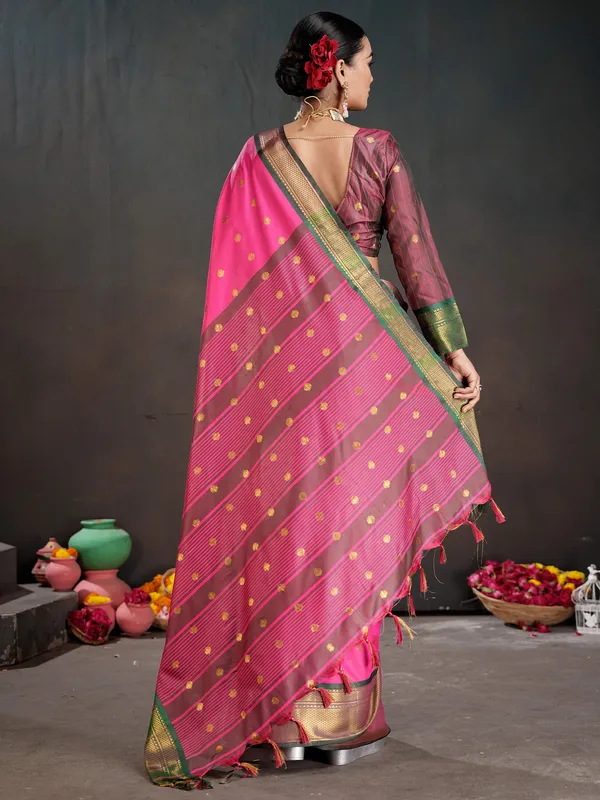 Women's_Silk_Blend_Pink_Woven_Design_Designer_Saree_With_Blouse_Piece