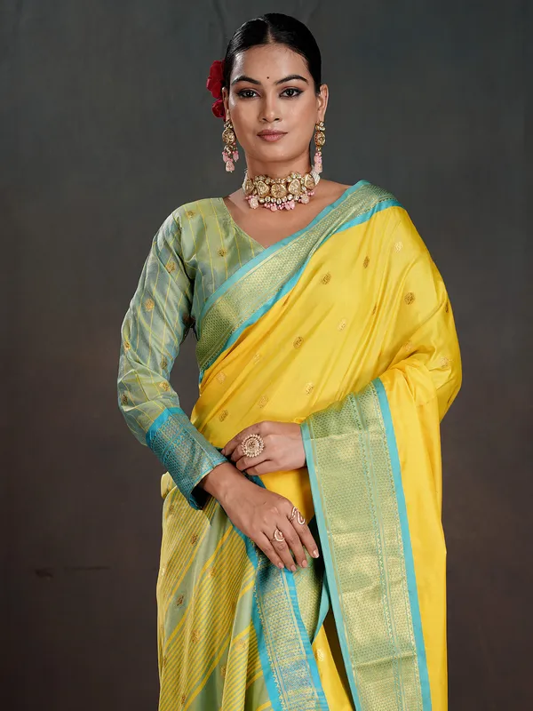 Women's_Silk_Blend_Yellow_Woven_Design_Designer_Saree_With_Blouse_Piece