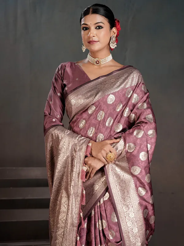 Women's_Silk_Blend_Mauve_Woven_Design_Designer_Saree_With_Blouse_Piece