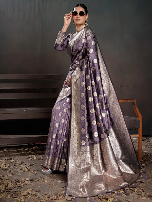 Women's_Silk_Blend_Lavender_Woven_Design_Designer_Saree_With_Blouse_Piece