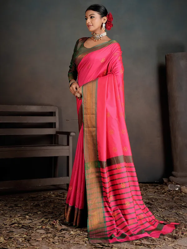 Women's_Silk_Blend_Pink_Woven_Design_Designer_Saree_With_Blouse_Piece