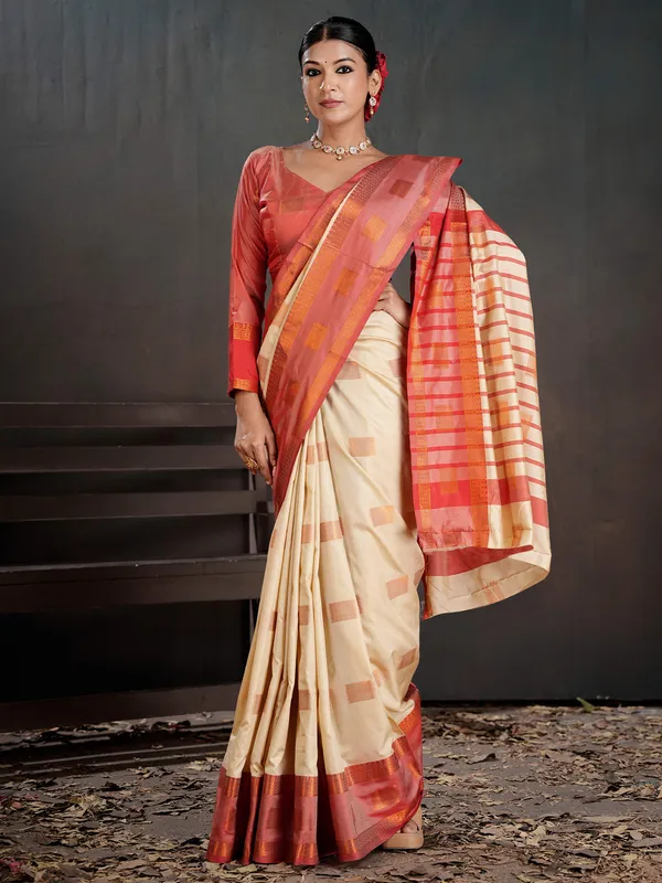 Women's_Silk_Blend_Off_White_Woven_Design_Designer_Saree_With_Blouse_Piece