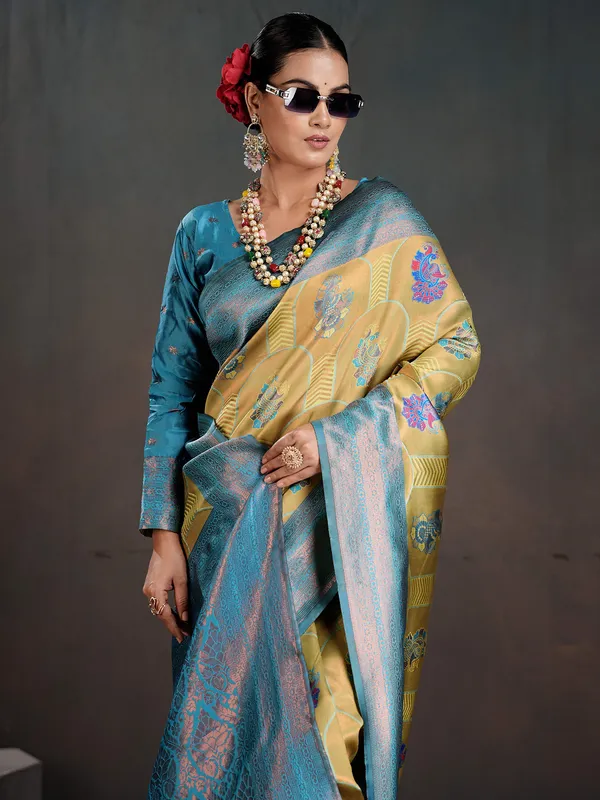 Women's_Silk_Blend_Yellow_Woven_Design_Designer_Saree_With_Blouse_Piece