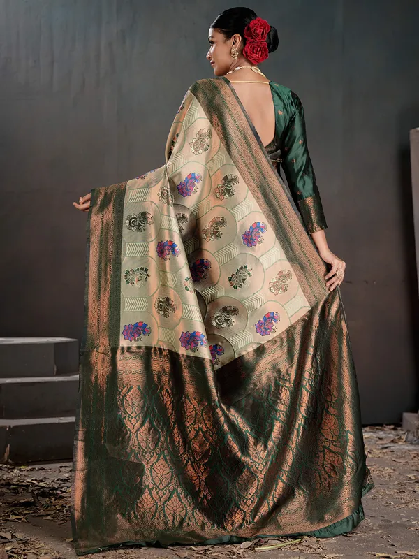 Women's_Silk_Blend_Lime_Green_Woven_Design_Designer_Saree_With_Blouse_Piece