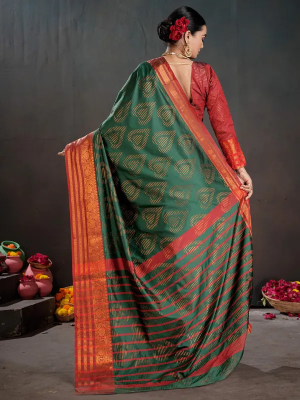 Women's_Silk_Blend_Green_Woven_Design_Designer_Saree_With_Blouse_Piece